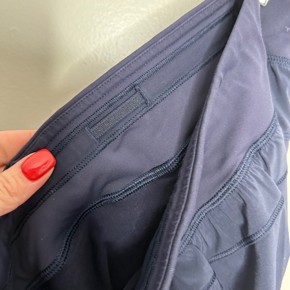 Lululemon Women's Final Lap Midnight Navy Running Skirt Shorts Athletic Skirt 6 - Picture 7 of 8